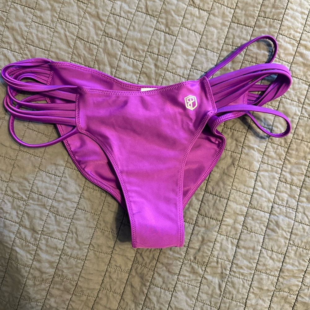 Born Primitive bikini bottom